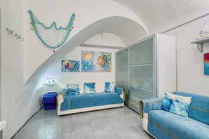 Standard Studio (Oltremare) | Living area | TV - Oltremare (Sanremo)