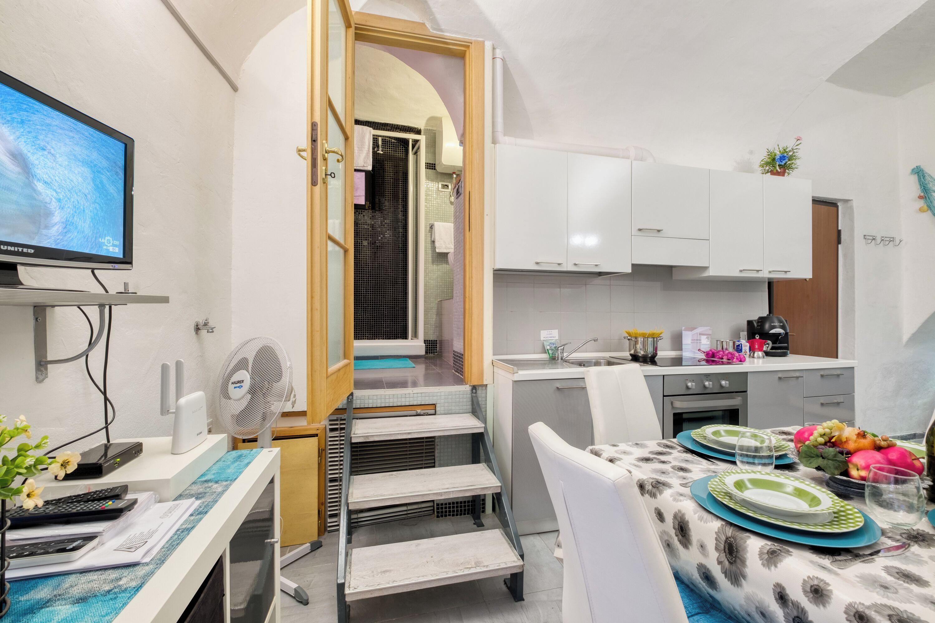 Tủ lạnh, lò vi sóng, lò nướng, bếp nấu 