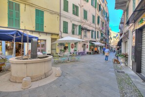 Outdoor dining - La Perla (Sanremo)