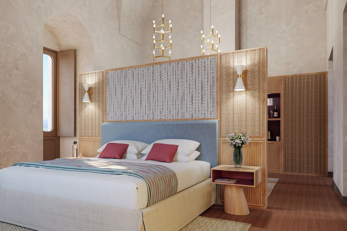 Minibar, in-room safe, blackout drapes, soundproofing