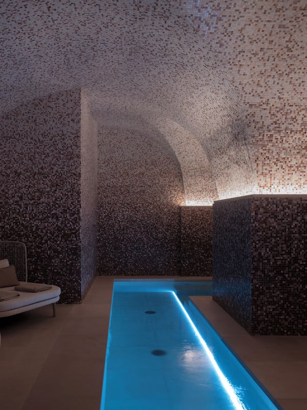 Espace de soins pour les couples, sauna, bain à remous, hammam, hammam