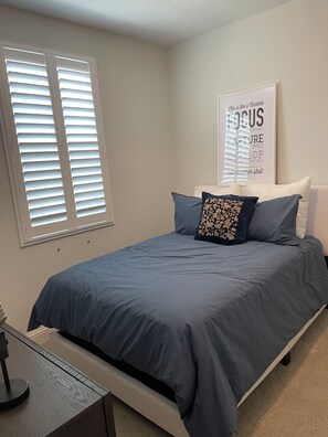 3 bedrooms, WiFi, bed sheets