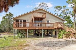 Exterior - 🌊🌙Snowbird Friendly, Dogs Welcome-Blue Moon Cottage🌙🌊 (Cape San Blas)