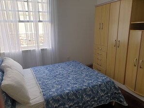 2 bedrooms