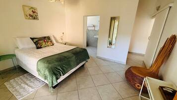 2 bedrooms