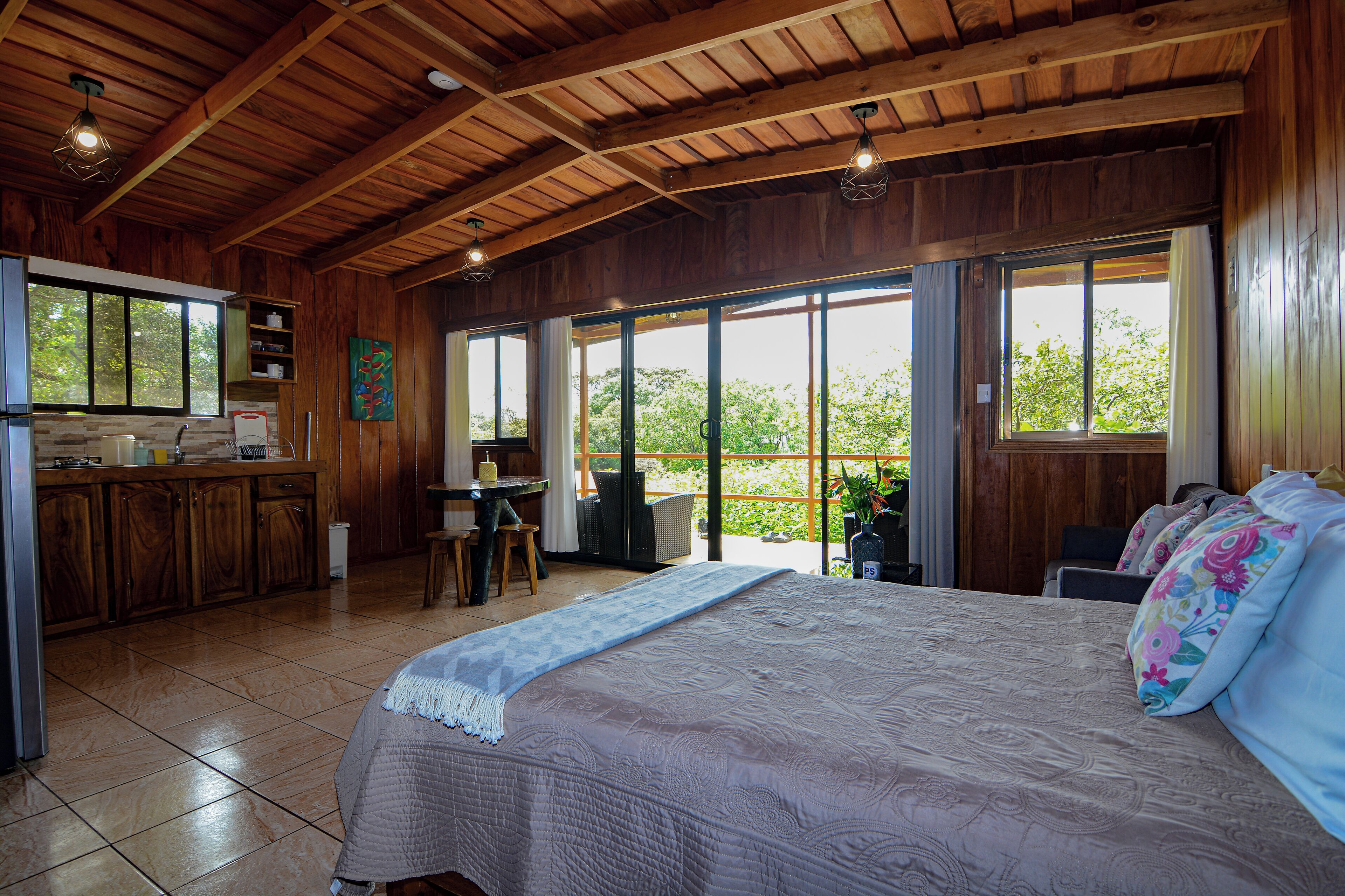 Comfort Studio Suite, Garden View | Living area | 30-inch flat-screen TV with cable channels, Netflix, streaming services