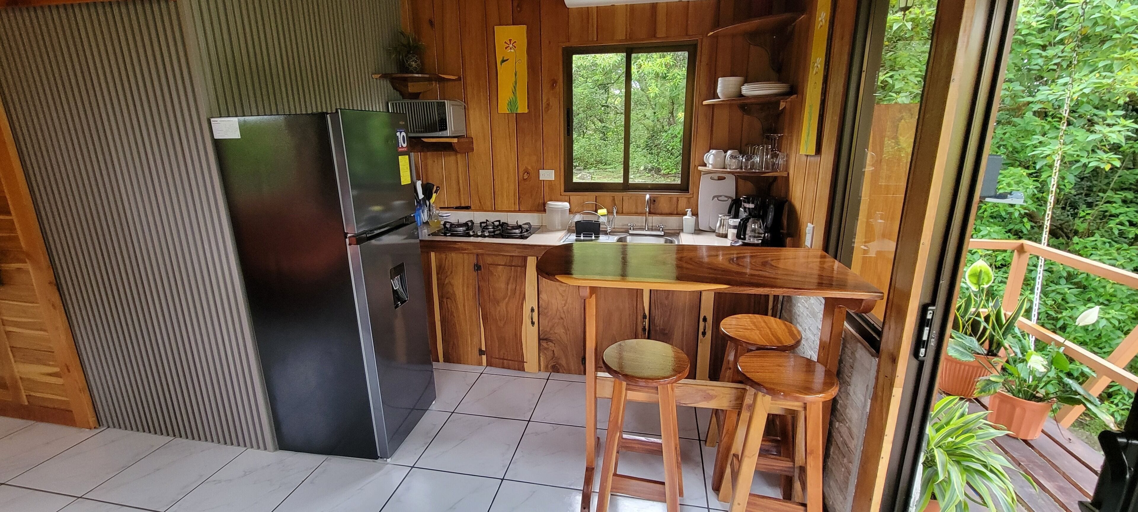 Comfort Cottage, Mountain View | Private kitchen | Fridge, microwave, stovetop, coffee/tea maker