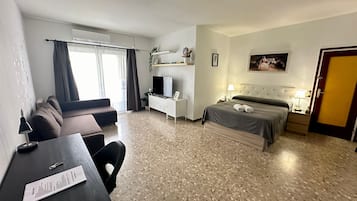Quadruple Room, Shared Bathroom | Iron/ironing board, free WiFi