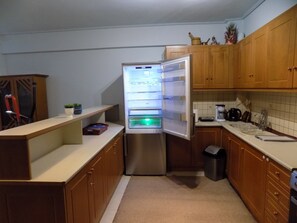 Private kitchen - Natalys 2 Bd Gorgeous Apt in Volos (Volos)