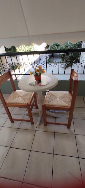 Balcony - Natalys 2 Bd Gorgeous Apt in Volos (Volos)