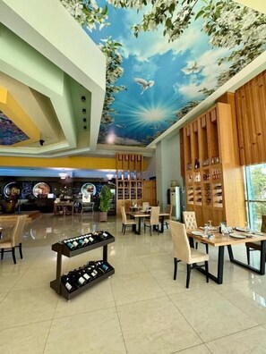 Restaurant - Hotel Panorama Elbasan (Labinot Fushë)
