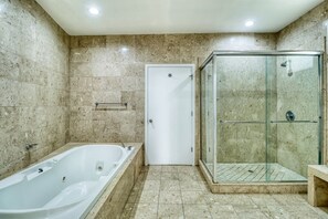 www.cherrygrovebeachhouses.com - Pet/Student Friendly, Ocean Blvd (North Myrtle Beach)