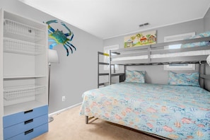 Room - 2 BR condo w/ pool, Ocean Blvd (North Myrtle Beach)