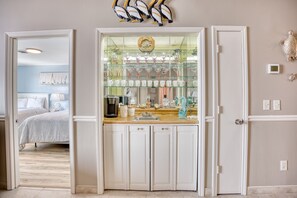 Interior - Hanky Panky Oceanfront w/hot tub (North Myrtle Beach)