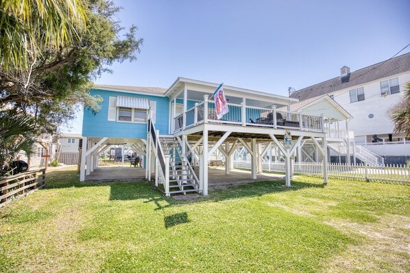 Unclassified image, 1 of 50, button - 4 BR House in Cherry Grove, 1 Block from beach (North Myrtle Beach)