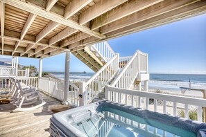 Outdoor spa tub - 52 Week High (North Myrtle Beach)