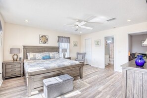 Room - Waterfront Retreat w/ Private Pool in Cherry Grove (North Myrtle Beach)