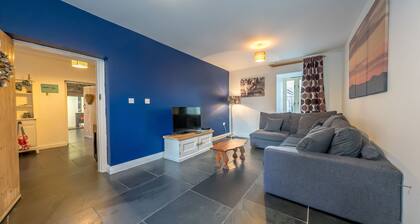 Deildref - a self catering cottage that sleeps 8 guests in 4 bedrooms