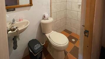 Comfort Room, Patio, Mountain View