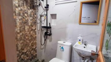 Towels, soap, toilet paper