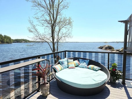 Terrace/patio. ZuKaLand Lakehouse|Rooftop Terrace|Optional Cedar WoodFired Cedar Hot Tub & Sauna