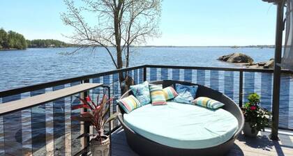 ZuKaLand Lakehouse|Rooftop Terrace|Optional Cedar WoodFired Cedar Hot Tub & Sauna