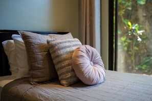 3 quartos, ferros/tábuas de passar roupa, acesso à internet