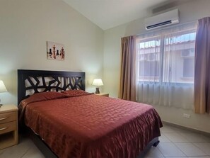 2 室のベッドルーム、インターネット、ベッドシーツ