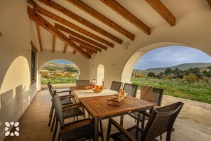 Outdoor dining - Villa LA VINYA by Abahana Villas (Teulada)