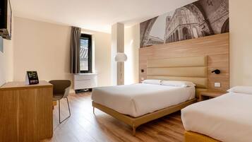 Standard-Dreibettzimmer | Kostenloses WLAN, BettwÀsche