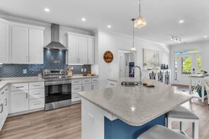Fridge, microwave, oven, stovetop - No Egrets: Stylish Home With Pool, Upscale Kitchen/Dining and More! (Oak Island)