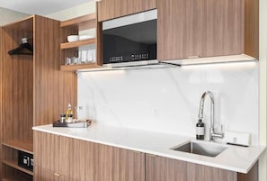 Habitació superior | Caixa forta a l'habitació i escriptori 