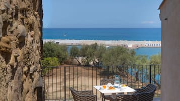 Exclusive-Villa, Balkon, Meerblick | Terrasse/Patio