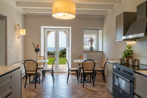 Exclusive Villa, Balcony, Sea View | Private kitchen | Mini-fridge - Villa Vincenza (Capo d'Orlando)