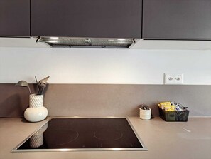Superior Condo, Balcony | Private kitchen | Fridge, oven, stovetop, dishwasher - Urban Residence Apartments with parking  (Lugano)
