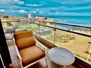 Interior - Luxury 3-bedroom seafront apartment, terrace, swimming pool, sports, 24/7 security (Dakar)