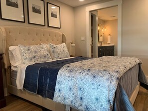 3 chambres, bureau, fer et planche à repasser, accès au Wi-Fi (inclus)