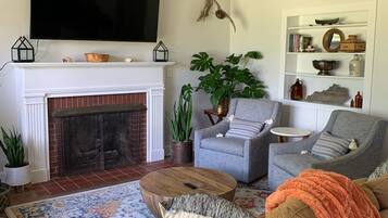 Smart TV, books