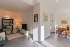 Apartment, Lake View | 2 bedrooms, premium bedding, down comforters, iron/ironing board