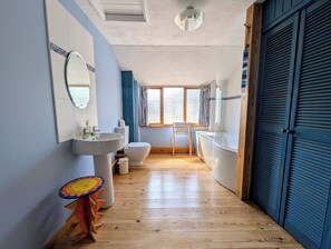 Ferienhaus | Badezimmer | Dusche, Haartrockner, Handtücher