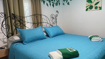 Phòng truyền thống | Truy cập Internet không dây miễn phí, bộ trải giường