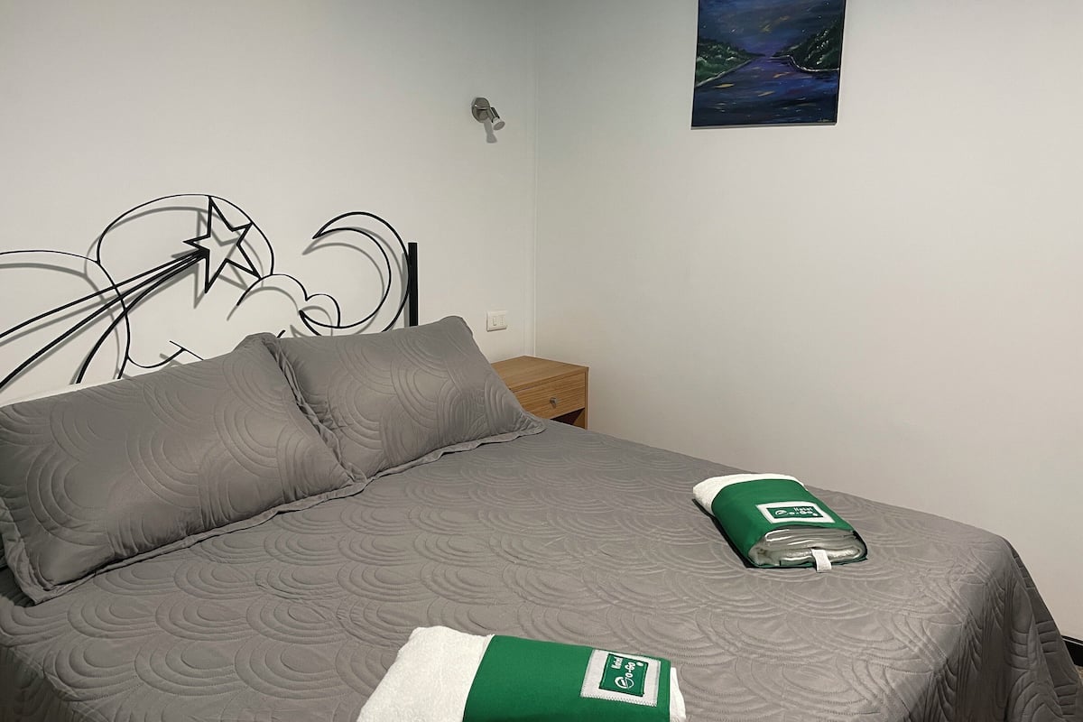 Traditional Room | Free WiFi, bed sheets