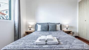 1 quarto, Wi-Fi de cortesia, roupa de cama