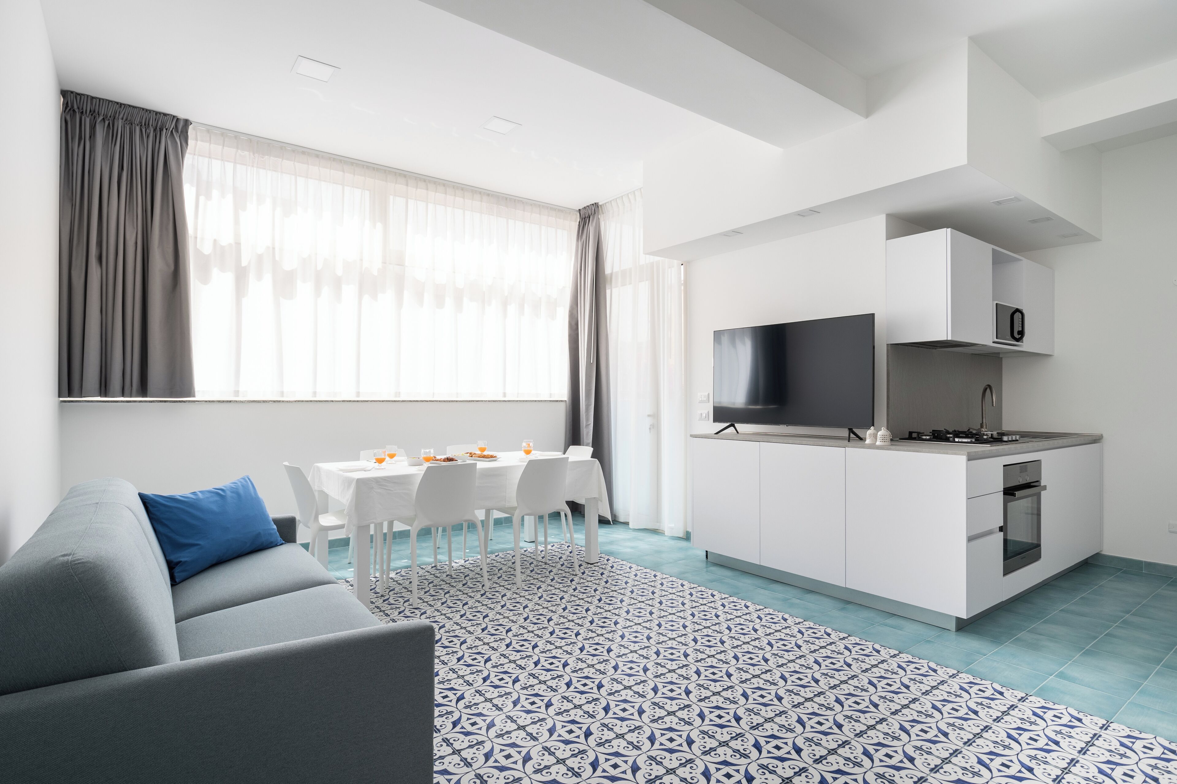Leilighet – executive, 2 soverom, rullestolvennlig dusj, terrasse | Oppholdsområde | TV