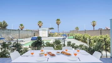 Executive Apartment, 2 Bedrooms, Terrace, Pool View | Terrace/patio