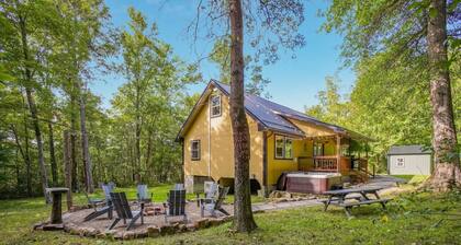 Tuscarora Mountain Retreat | Hot Tub, Hiking, Family Cabin