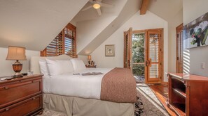 5 bedrooms, desk, iron/ironing board, WiFi