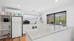 Oven, dishwasher, toaster, cookware/dishes/utensils