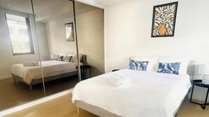 Unclassified image, 5 of 21, button - Amazing 2 bedrooms condo [Street Parking, WiFi] (Zetland)