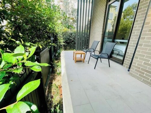 Charming and cozy 3 Bedroom Condo [Parking, Wi-Fi]